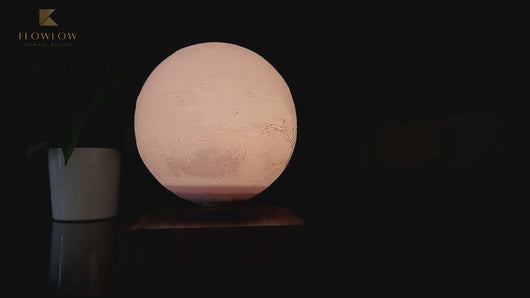 Oplev den unikke kombination af videnskab og elegance med vores magnetiske svævende Mars-lampe